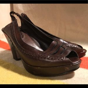 Frye Wedge Peep-Toe Sandel in Size 8.5